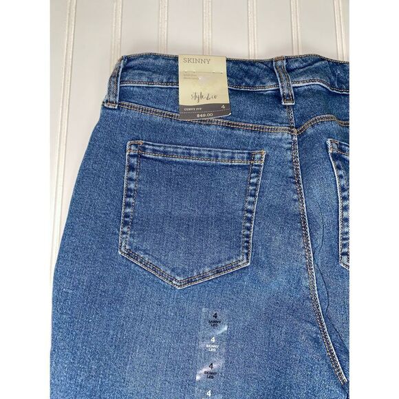 Style & Co. Skinny Mid Rise Lawrence Destructed Curvy Jeans 4 NWT - Picture 7 of 9